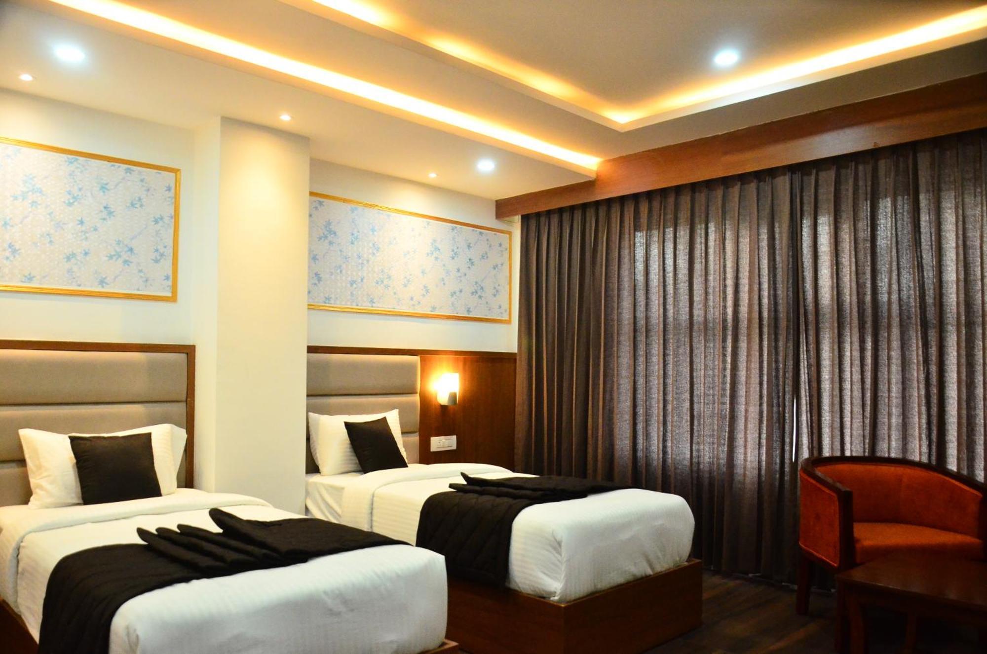 Hotel Eyrie Nest Bangalore Exterior photo
