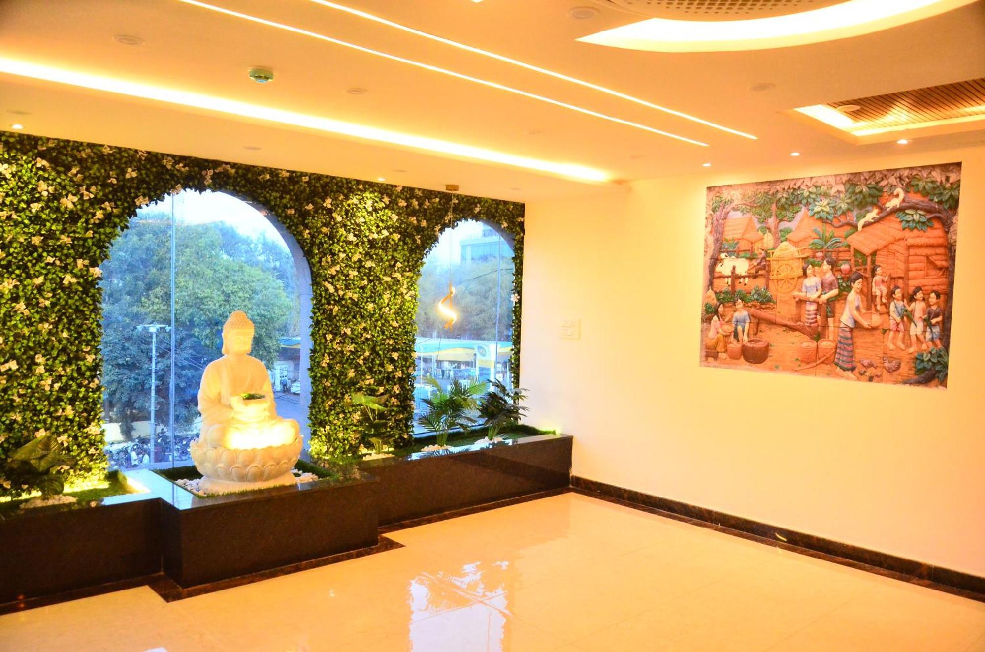 Hotel Eyrie Nest Bangalore Exterior photo
